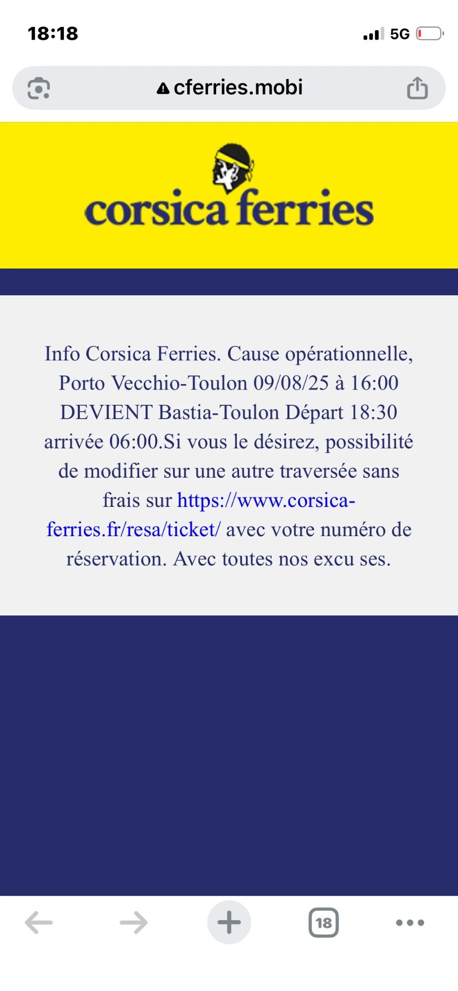 Capture d’écran d’un téléphone avec un message de Corsica Ferries sur cferries.mobi : la traversée Porto-Vecchio – Toulon du 09/08/25 à 16 h devient Bastia – Toulon, départ 18 h 30, arrivée 6 h, avec un lien pour changer de traversée sans frais